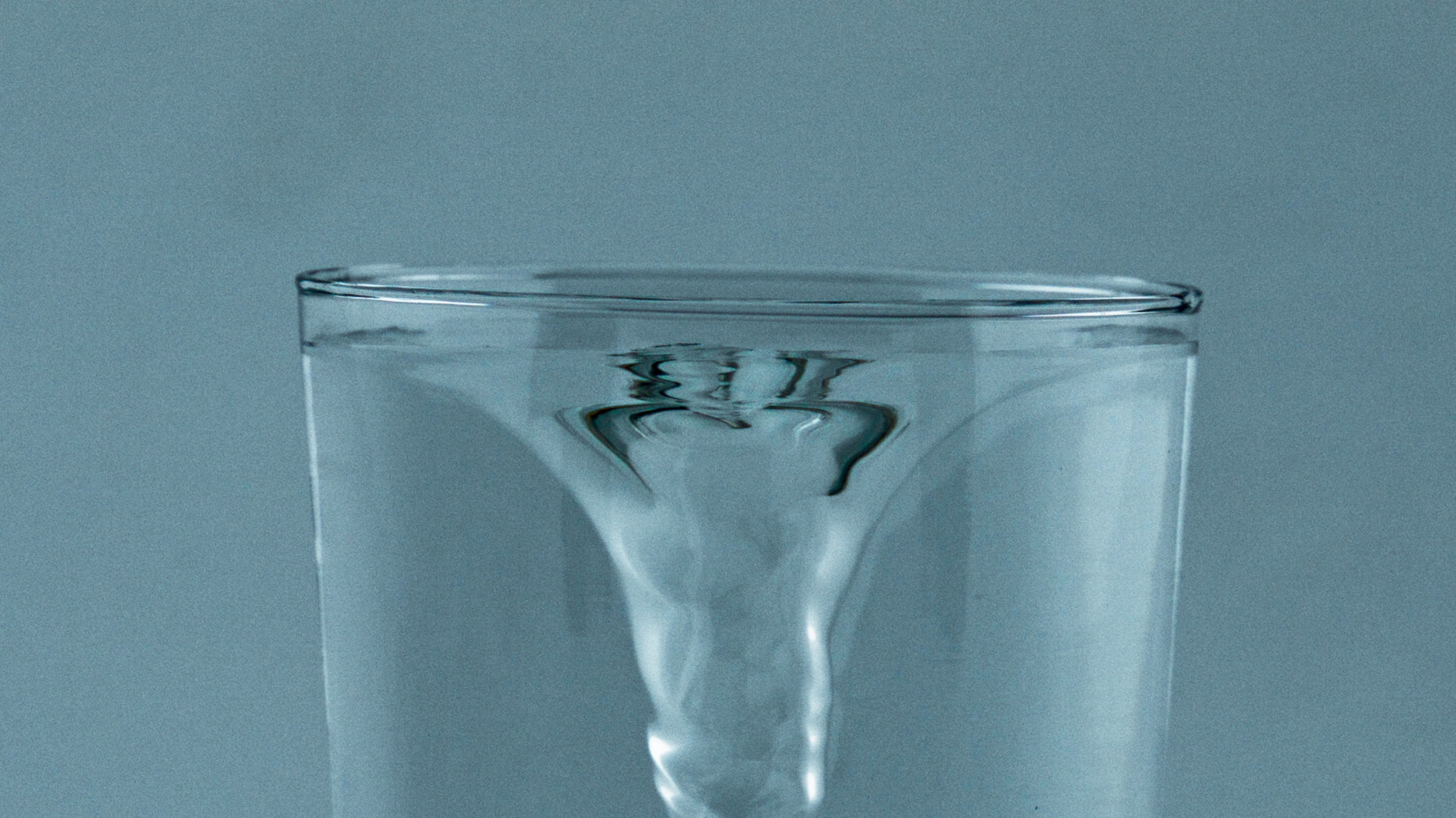 Hydration Myths: 7 Things You Think Are True - And What Actually Matters